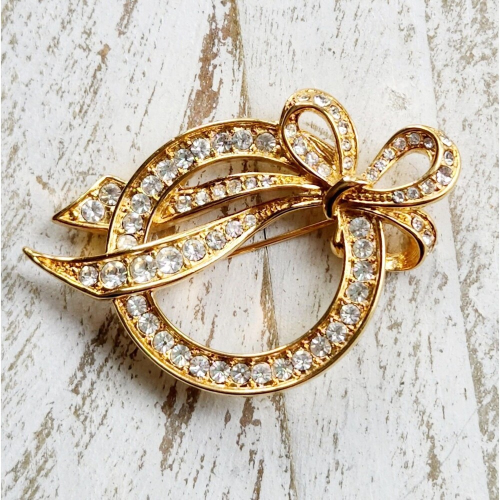 Nolan Miller Crystal Heirloom Wreath Bow Brooch Pin